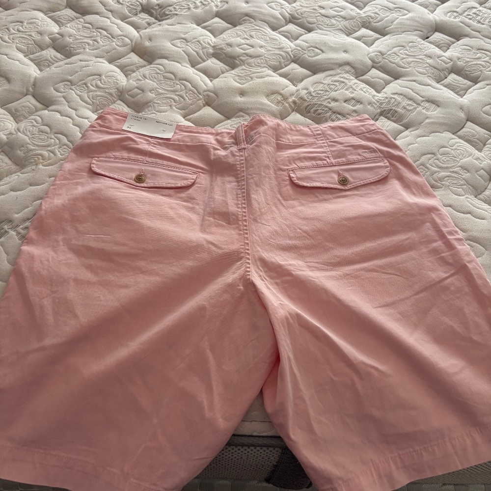 Men’s Gap shorts
